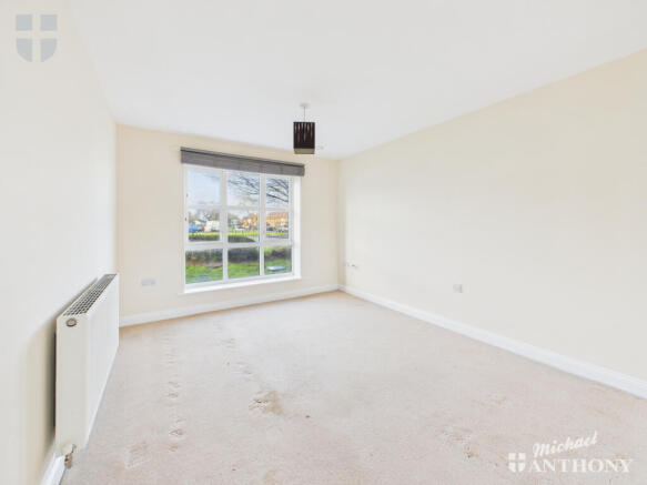 CAM03852G0-PR0522-STILL004