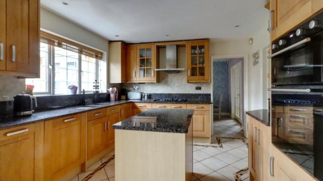 Kitchen 4