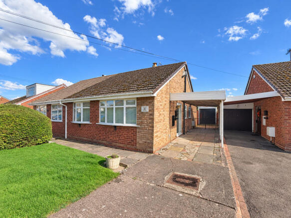 2-bed semi-detached on Chase Avenue, Cheslyn Hay, £260,000