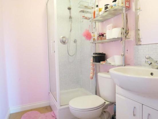 En-Suite 2