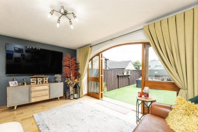 4 bed Cottage for sale Image 4