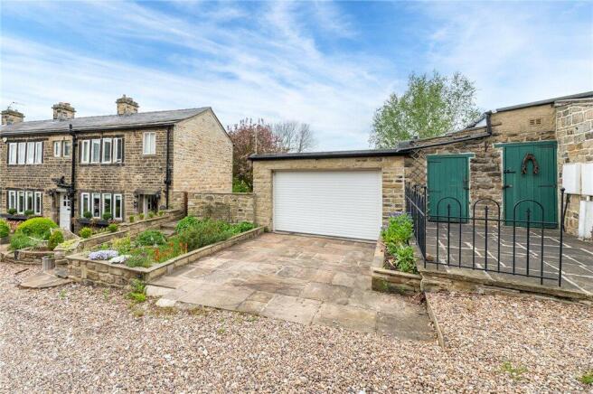 3 bed Semi-Detached for sale Image 11