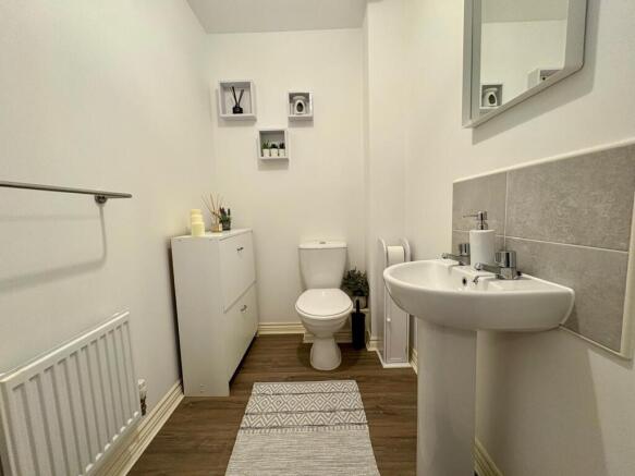 Downstairs WC.jpg