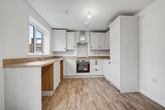 Kitchen 1.jpeg