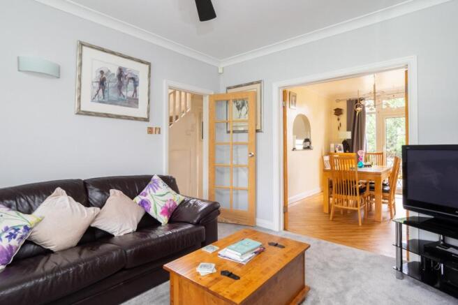 Lounge/Dining Room