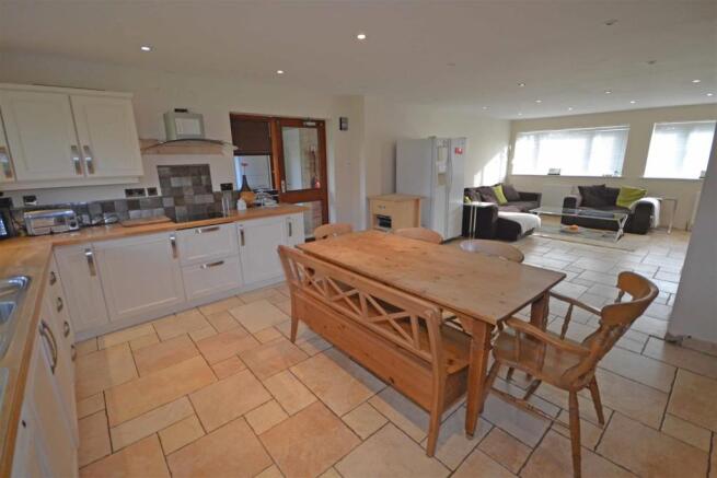 Kitchen family room