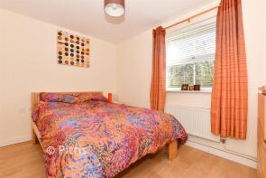 54, Amherst Place, Ryde PO33 1FF