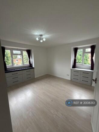 Main Bedroom With Fitted Storage