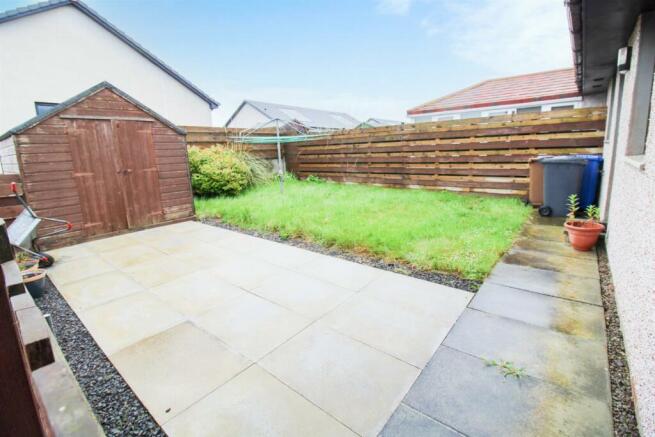 REAR GARDEN.jpg