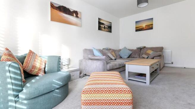 20 Holloway Lane, Witney photo 4