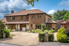 8, Hillgarth, Hindhead GU26 6PP