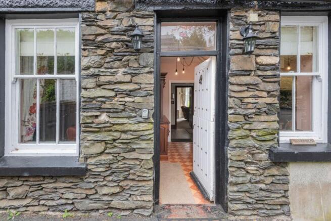 Bankfield Entrance