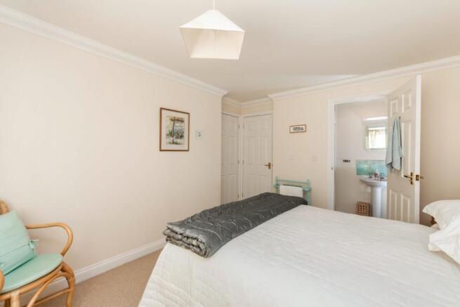 Master En-suite