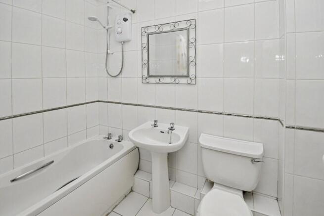 2 bed Flat for sale Image 12