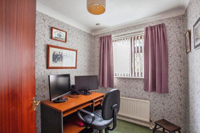 3 bed Bungalow for sale Image 12