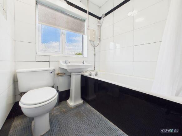4 bed Semi-Detached for sale Image 10