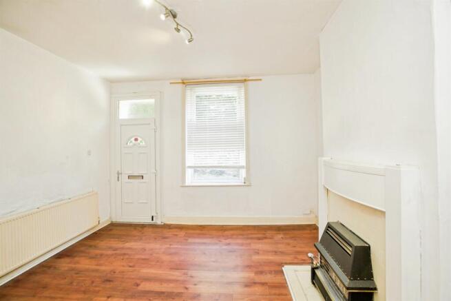 2 bed Terraced for sale Image 4