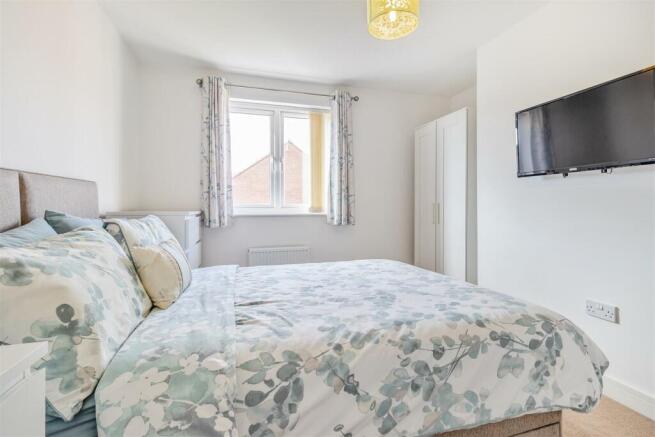 8571786-interior14.jpg