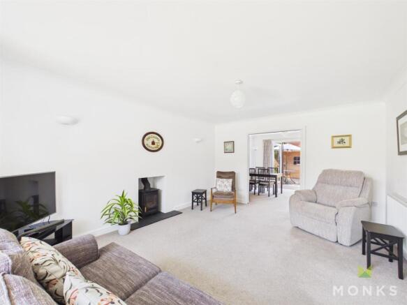 CAM03644G0-PR0049-STILL029.jpg