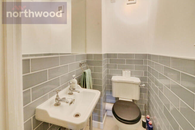 3 bed Town House to rent Image 11