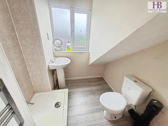 4 bed Terraced to rent Image 11