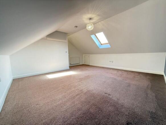 3 bed Semi-Detached for sale Image 7