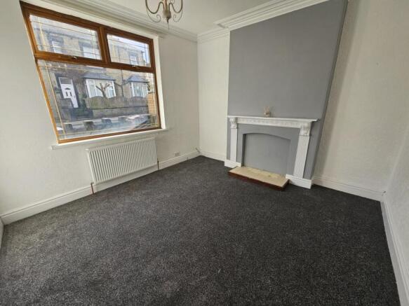 3 bed House to rent Image 9