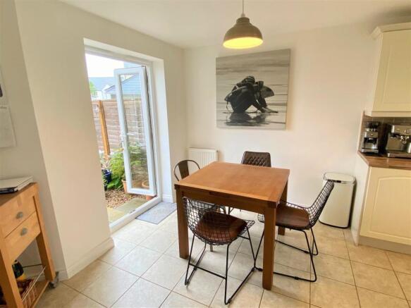 20 The Hurlings Dining Room