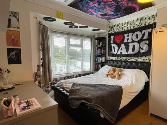 Bedroom...jpg