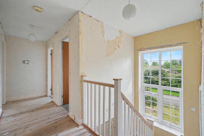 4 bed Detached for sale Image 11