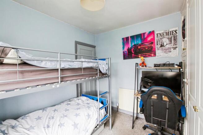 3 bed Semi-Detached for sale Image 12