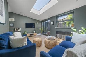 129, Ashville Road, London E11 4DS