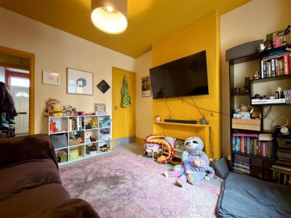 SITTING ROOM