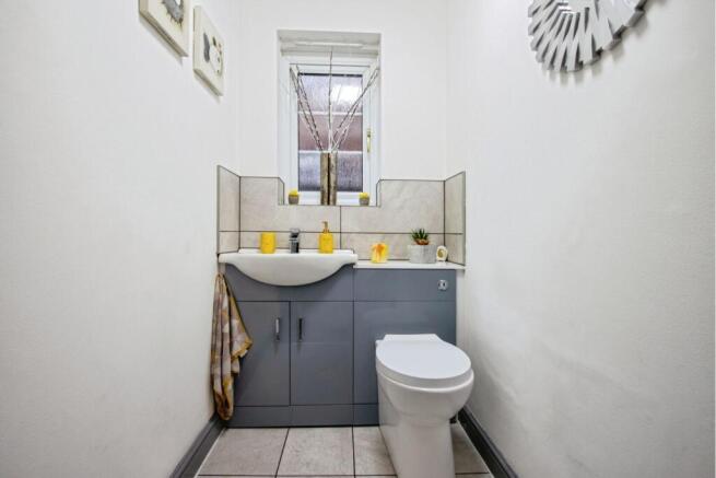 3 bed Detached for sale Image 8