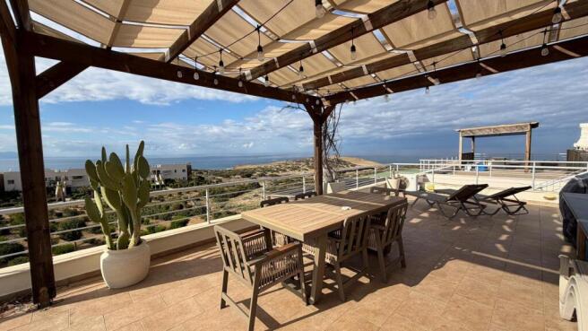Fully Renovated Sea-View 2-Bed Top-Floor Apartment in Bahceli Image 9999 2