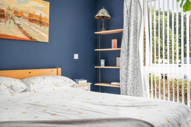 2 bed Apartment for sale Image 11