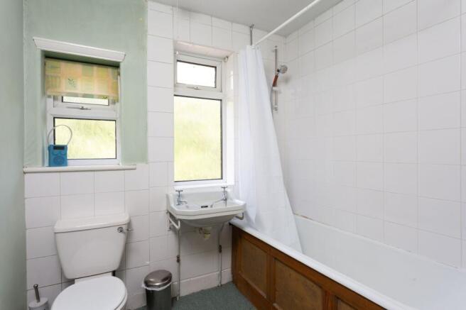 3 bed Semi-Detached for sale Image 11