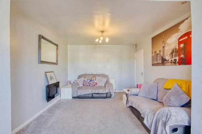 Arnside Close, Chesterfield, S41 photo 3