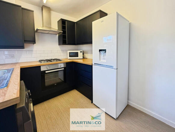 84b6f020--432B-B5...