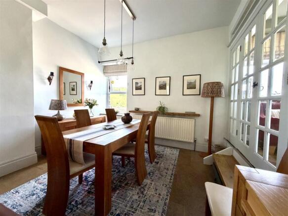 3 bed Terraced for sale Image 6