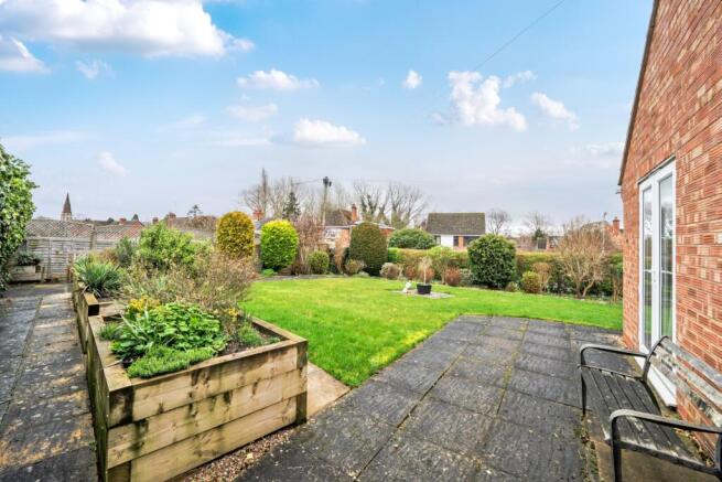 1418122-14-699d7e3a5c999