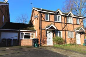 6, Ravenfield, Egham TW20 0TW
