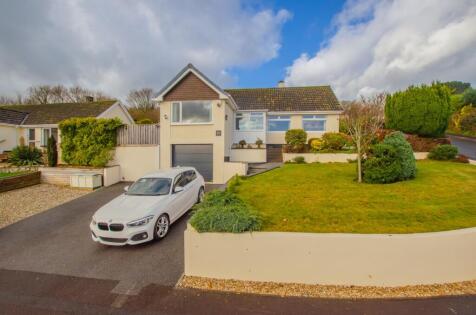 18 Lanhydrock View, Bodmin, PL31 1BG