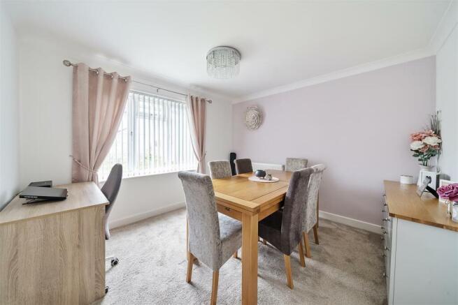 Dining room.jpg