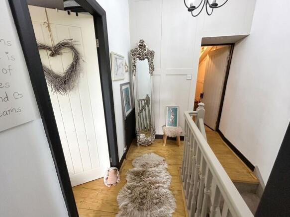 2 bed Semi-Detached for sale Image 4