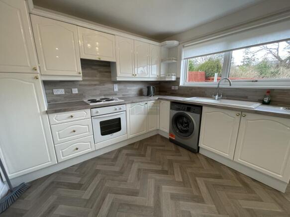 Kitchen a.JPG