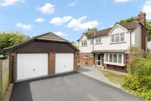 17, The Paddocks, Hailsham BN27 3AQ