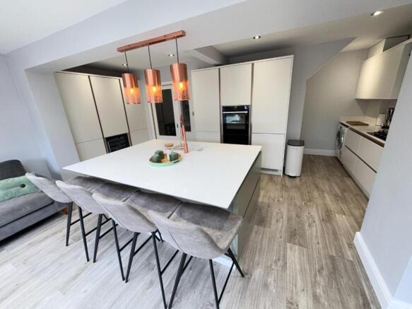 DINING KITCHEN FAMILY AREA