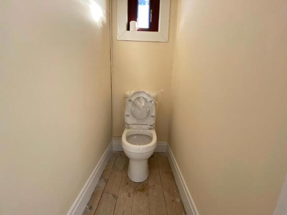 Upstairs Cloakroom