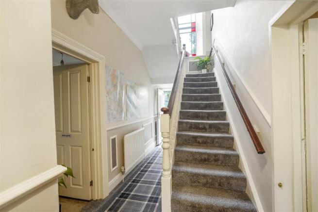 7 bed Semi-Detached for sale Image 12